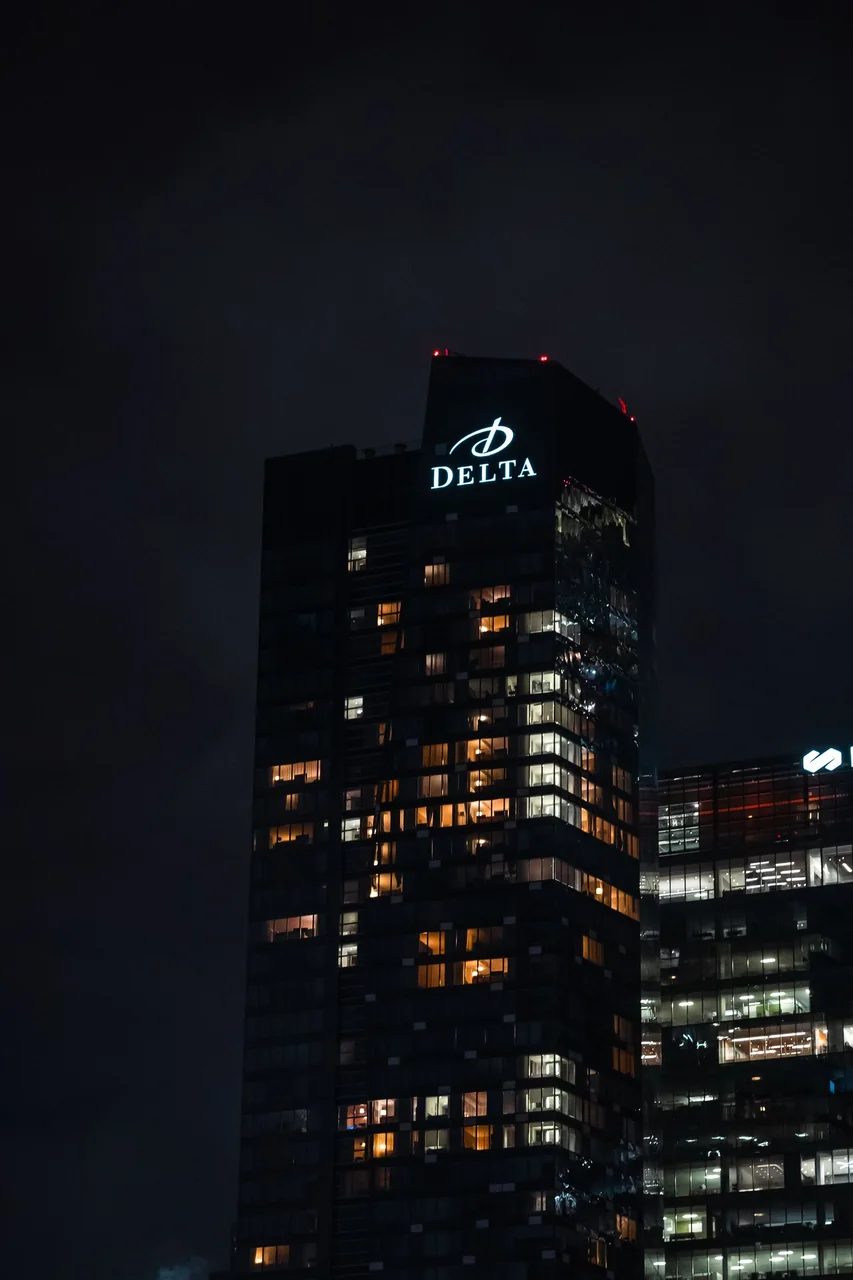 Toronto Luxury Hotel Review